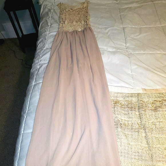 Poetry Lace and Saffron Dress. - Picture 1 of 4
